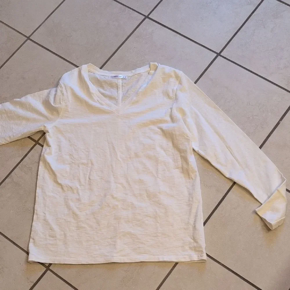 NEW American Giant Premium Slub Long Sleeve V-Neck Tee Bone White Size XL